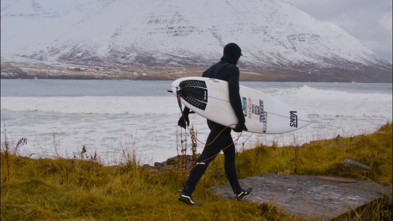 Surf session de Nathan Florence en Islandia