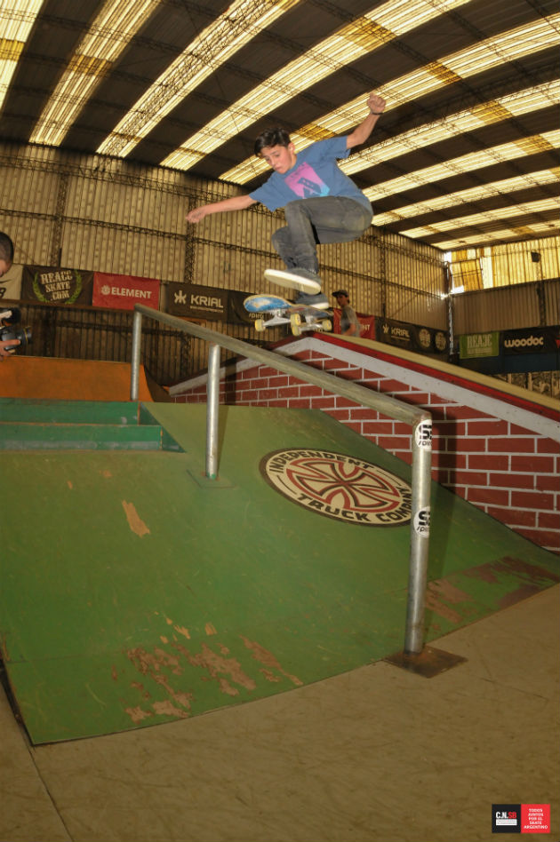 AGUSTIN AQUILA flip fs bores