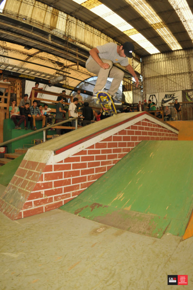 MATIAS DELL OLIO hardflip fifty-fifty