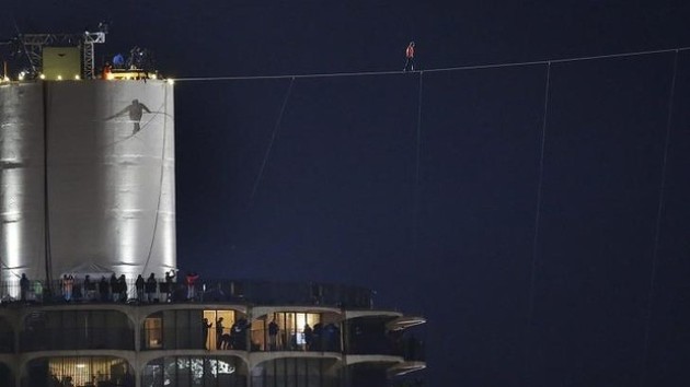 nikolas wallenda chicago 2